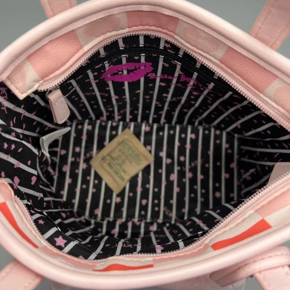 Betsey Johnson purse - Picture 10 of 11